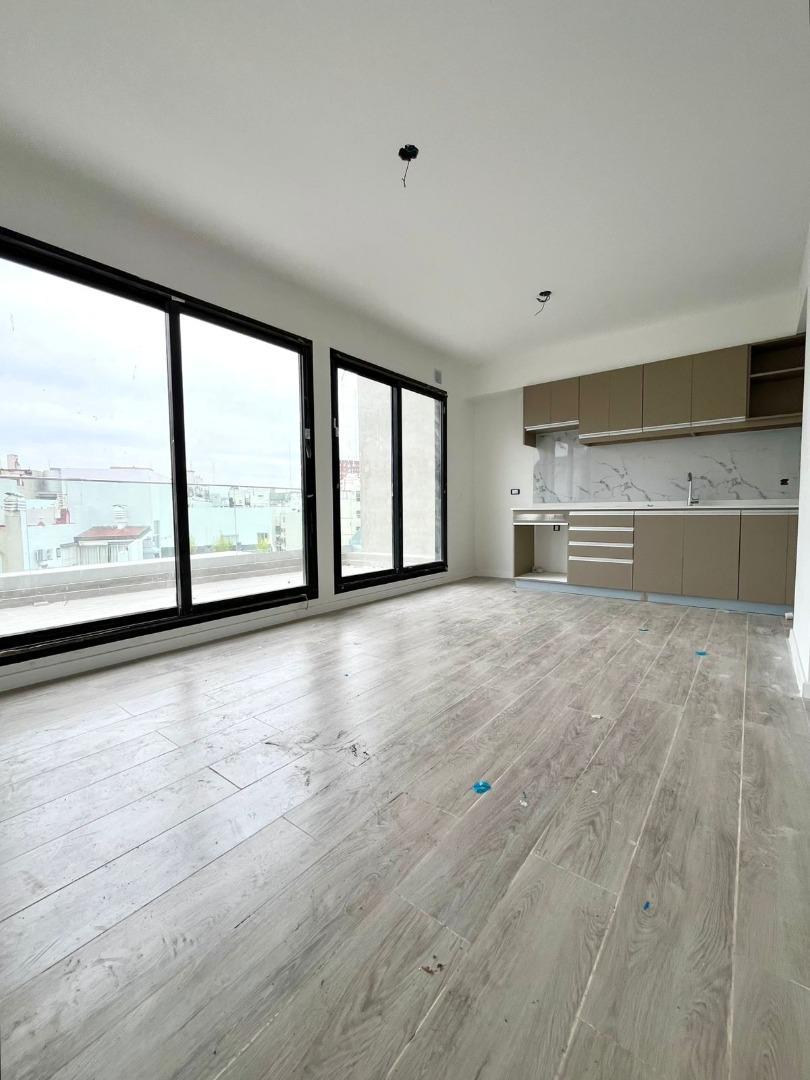 Departamento 3 ambientes con balcón terraza, Guatemala 4222