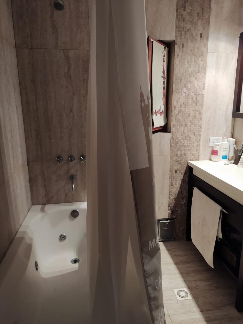 Casa 4 ambientes con 4 baños