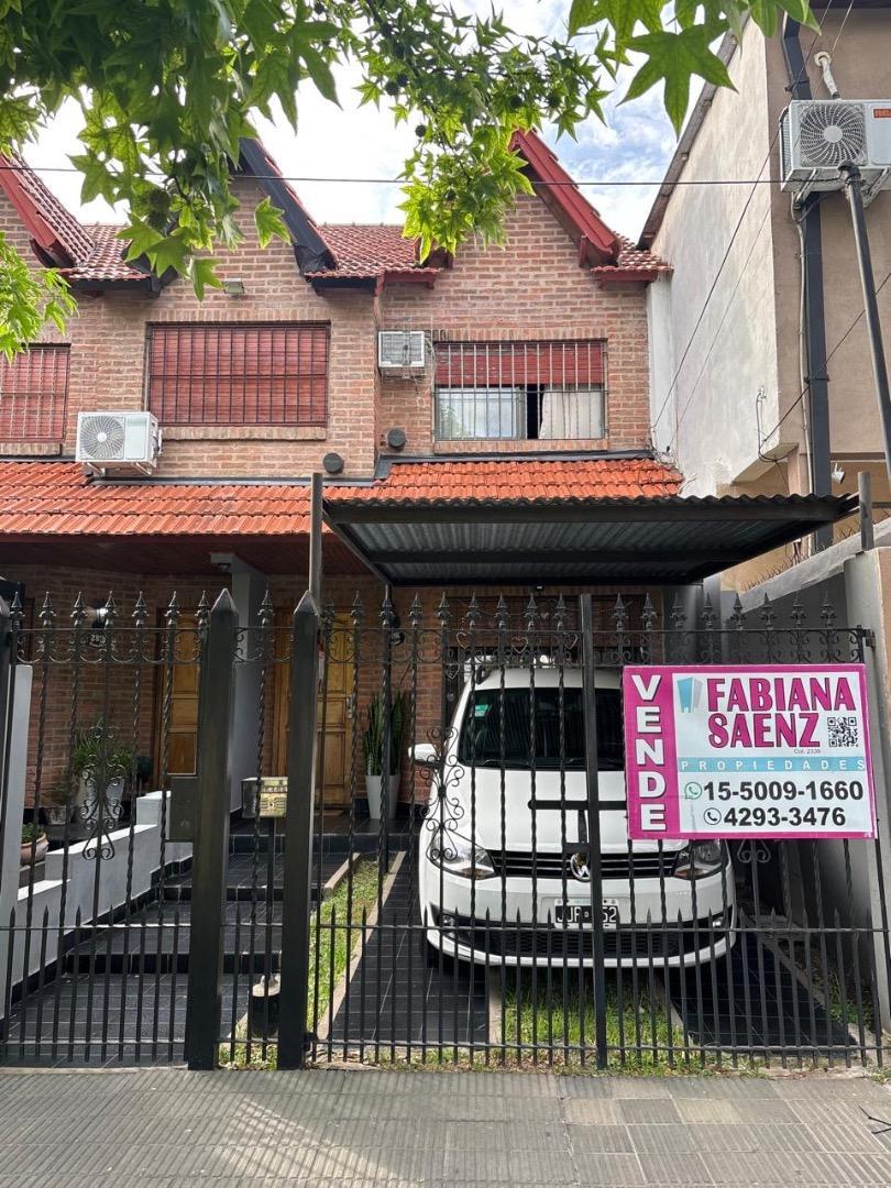 Duplex en venta de 4 ambientes en José mármol