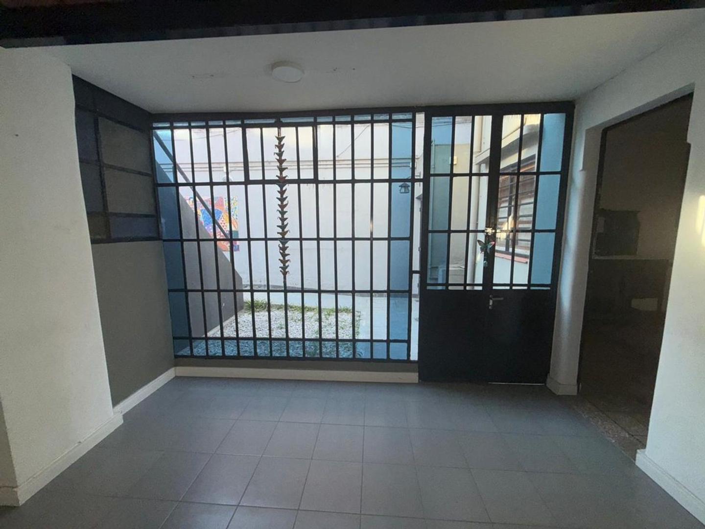 Casa en Alquiler en Agronomia, $ 2.500.000