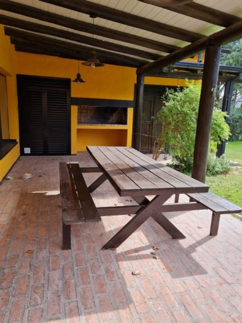 Casa en Alquiler en Pueblo Esther, $ 1.650.000