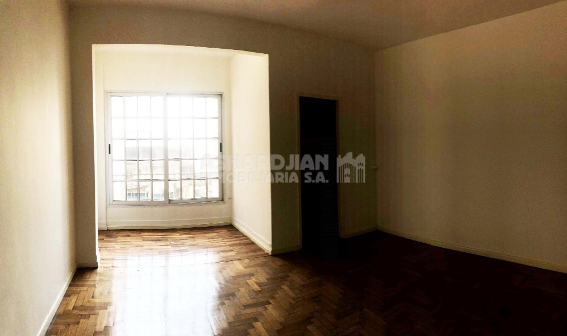 Departamento en Alquiler en Tribunales, $ 620.000