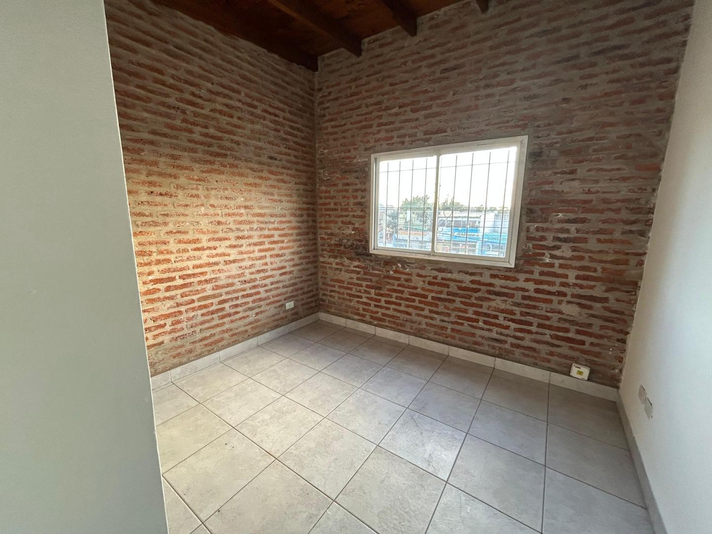 Oficina en Alquiler en Los Cachorros, $ 380.000