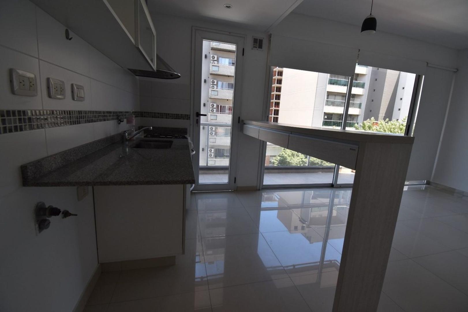 Departamento en Alquiler con 1 cocheras
