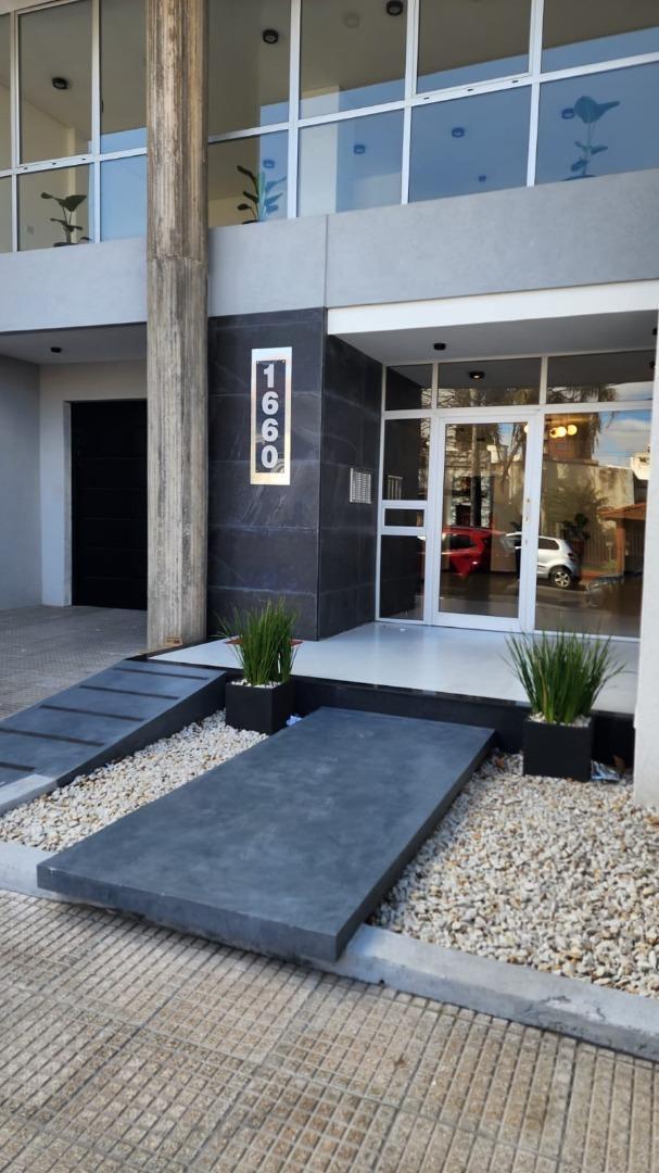 DEPARTAMENTO 2 AMBIENTES - SITIO DE MONTEVIDEO 1660 (LANUS)