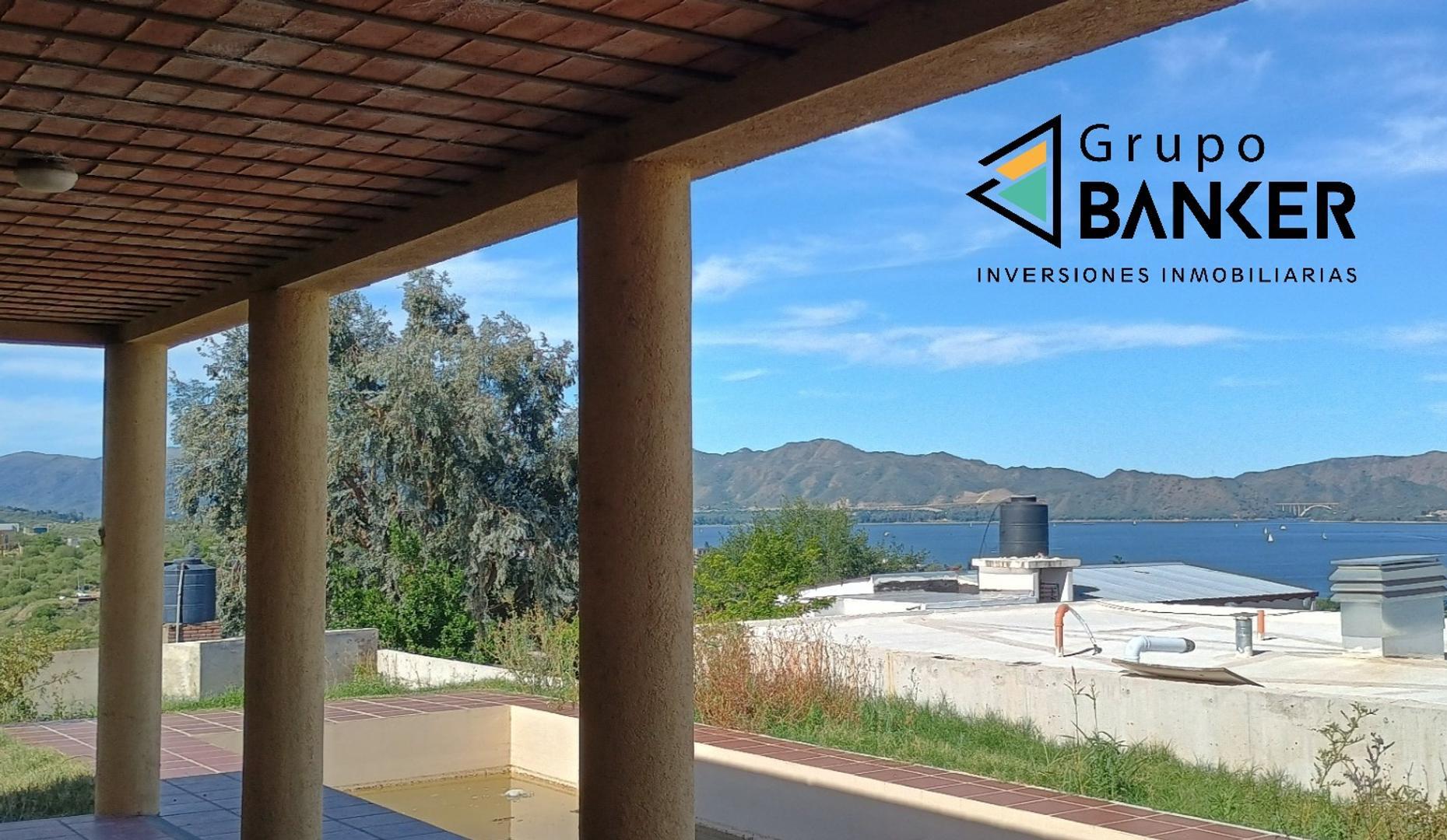 CASA EN VILLA DEL LAGO