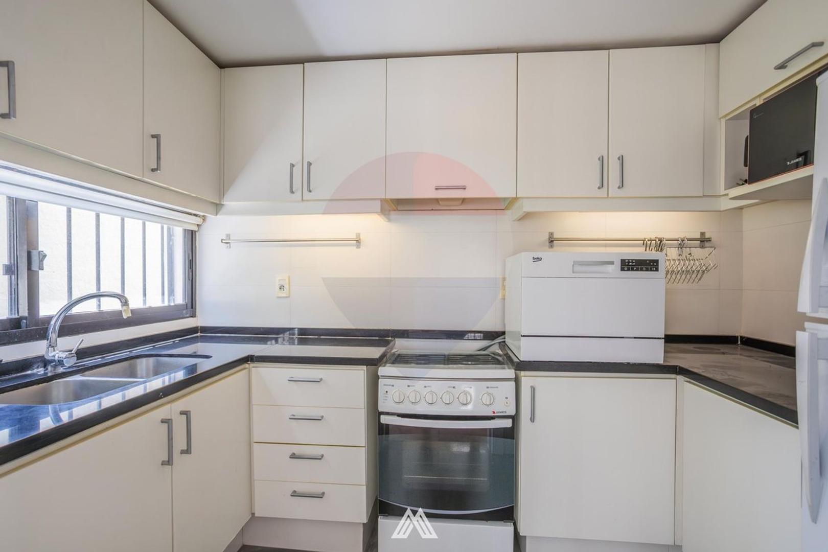 Casa en Alquiler en Punta Gorda, USD 2.600