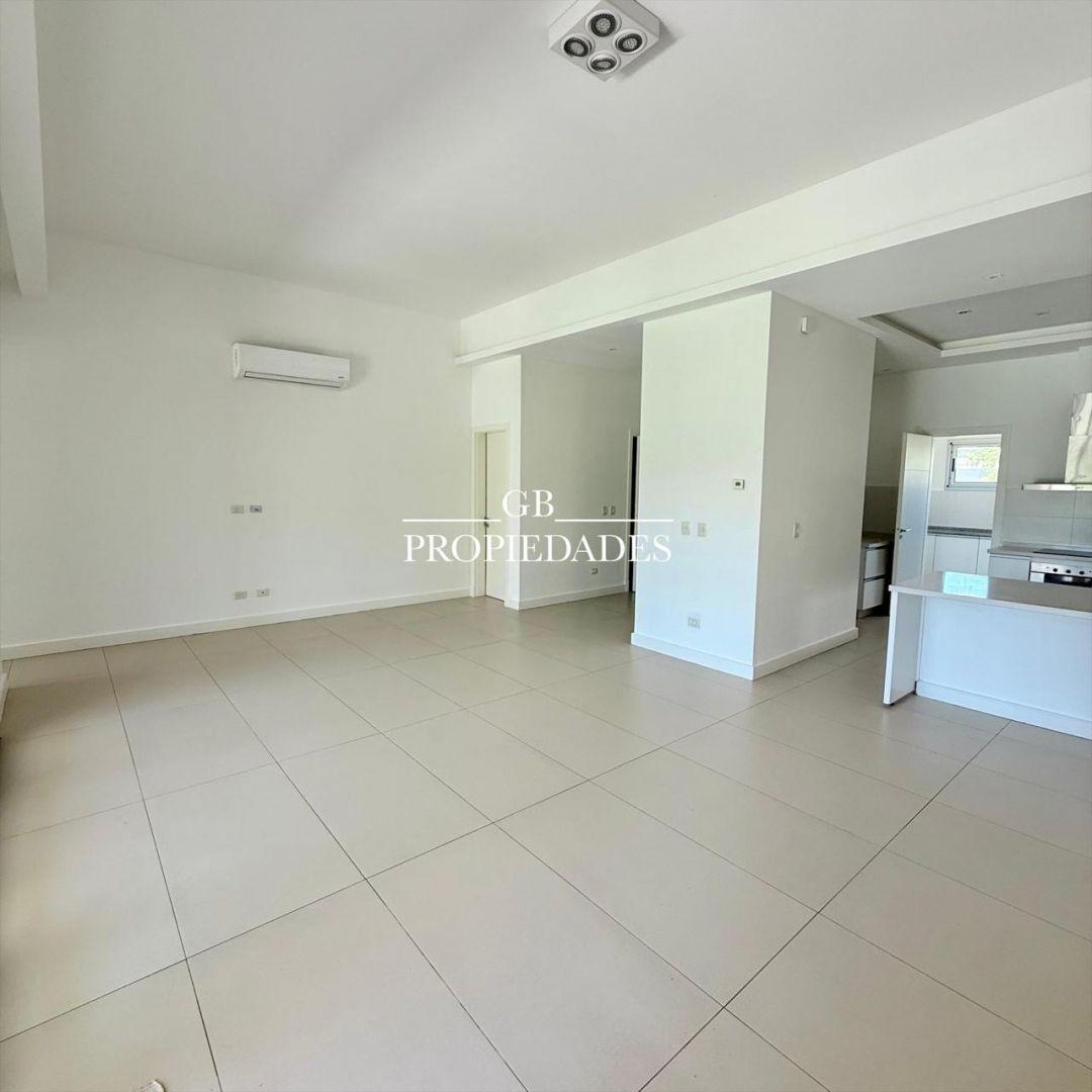 Casa en Alquiler al Norte