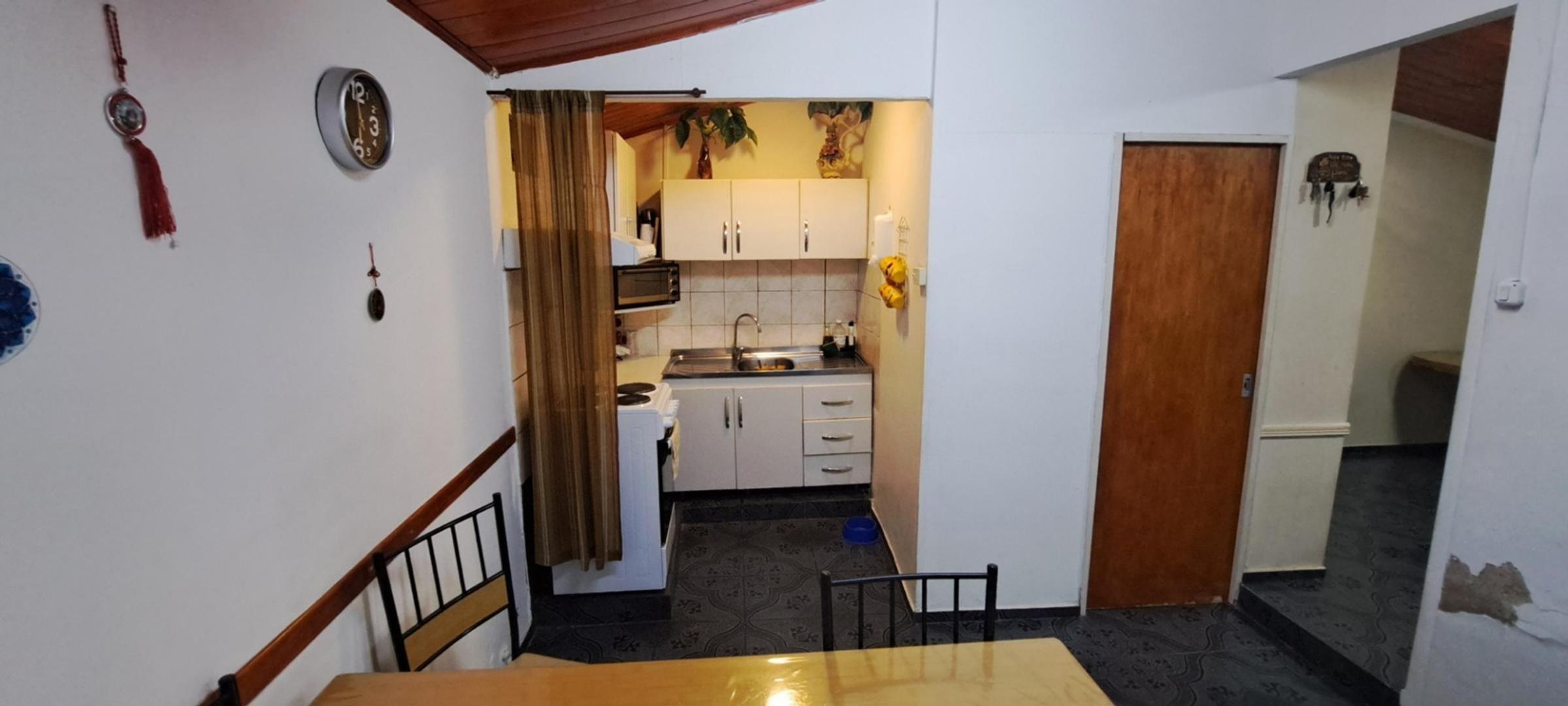 Depto Tipo Casa en Venta en Villa Luzuriaga, USD 60.000