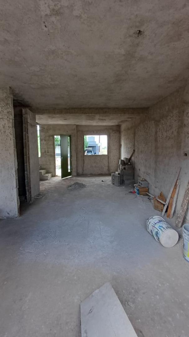 oportunidad duplex en construccion a la venta en val cercano