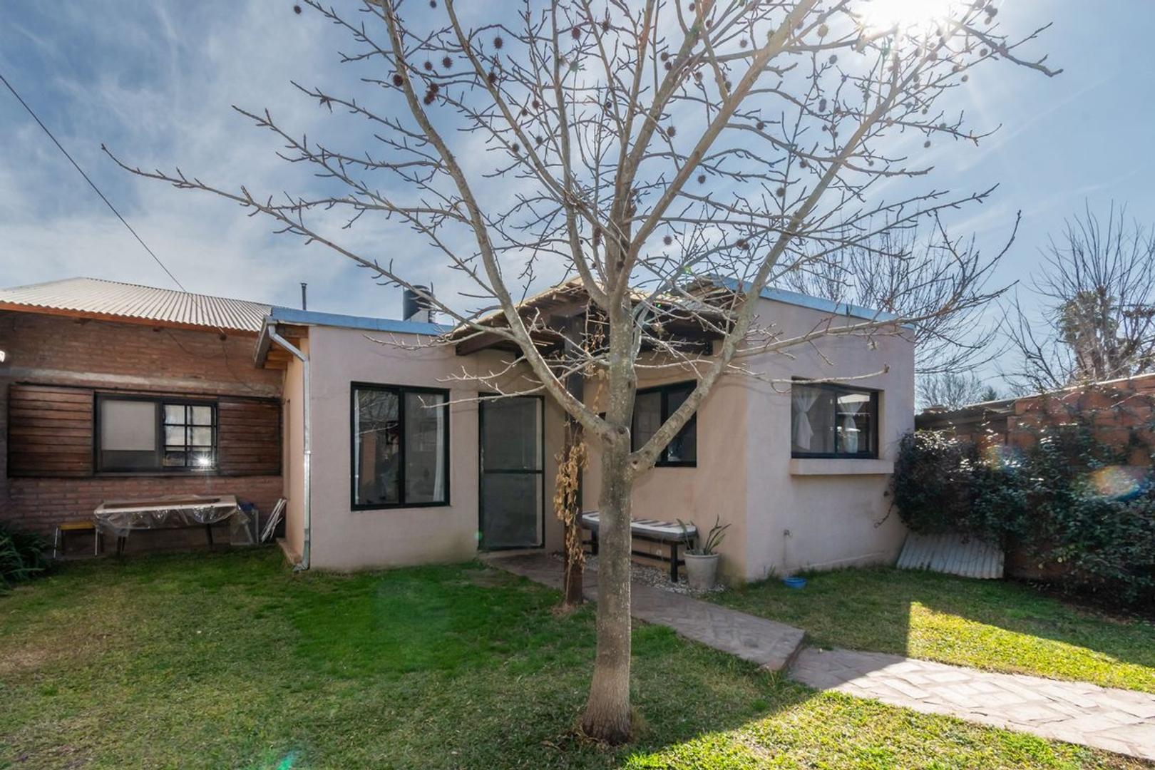 Casa 4 ambientes con 1 baño