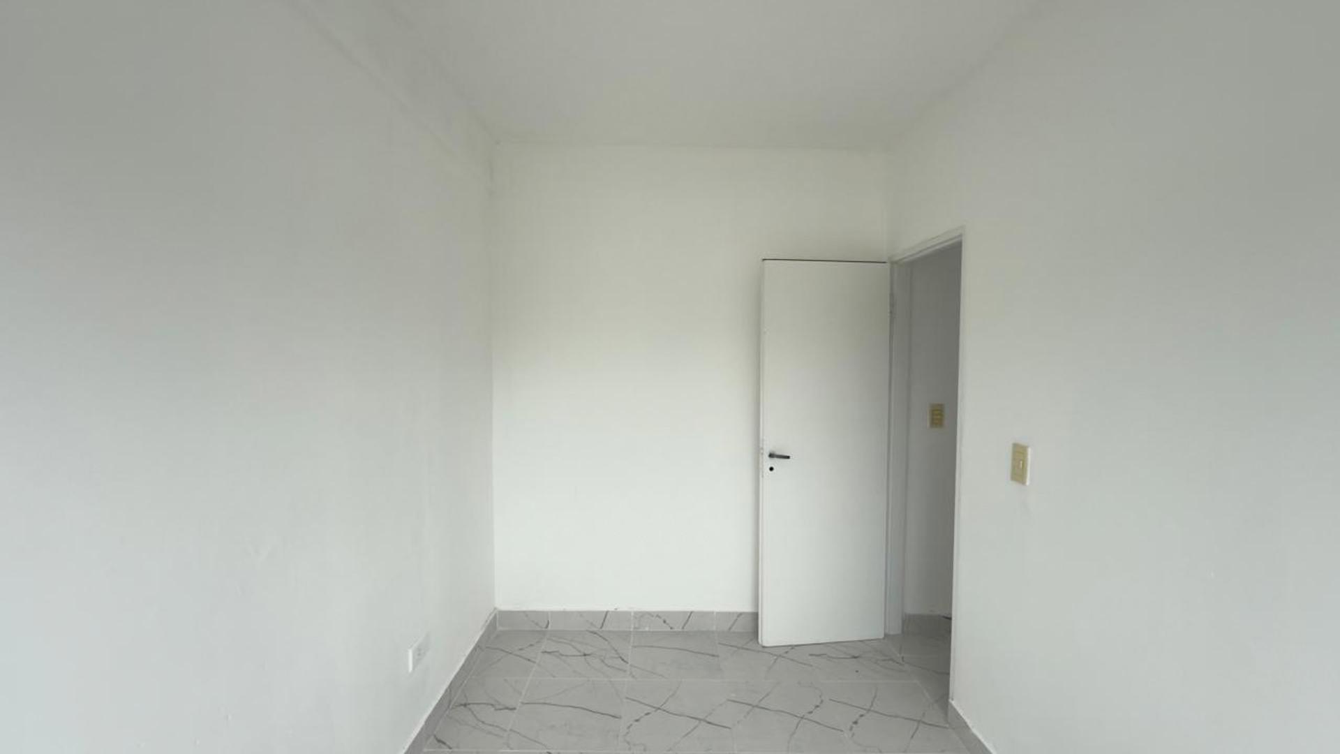 DEPARTAMENTO - 3 AMBIENTES - CON COCHERA - MERLO SUR