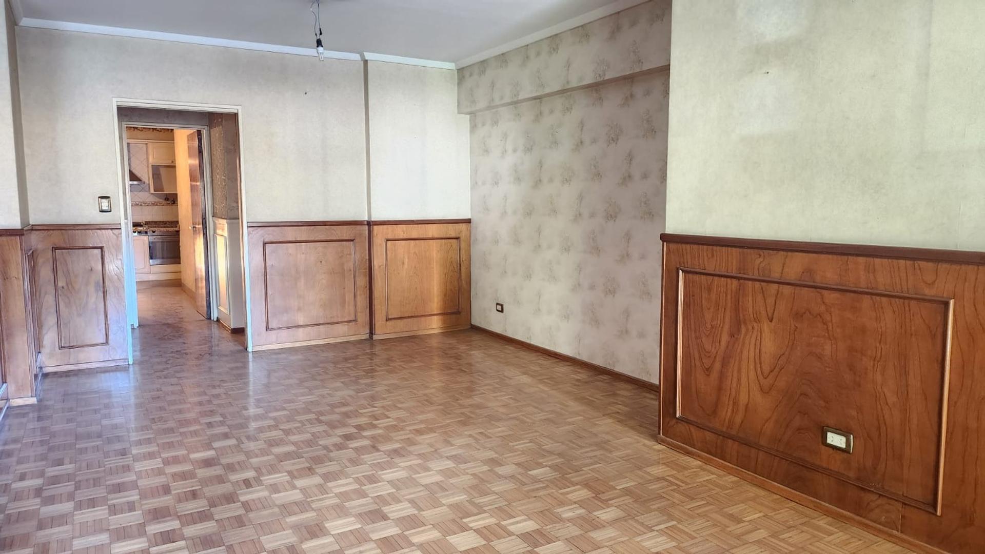 Departamento 5 ambientes con 3 baños