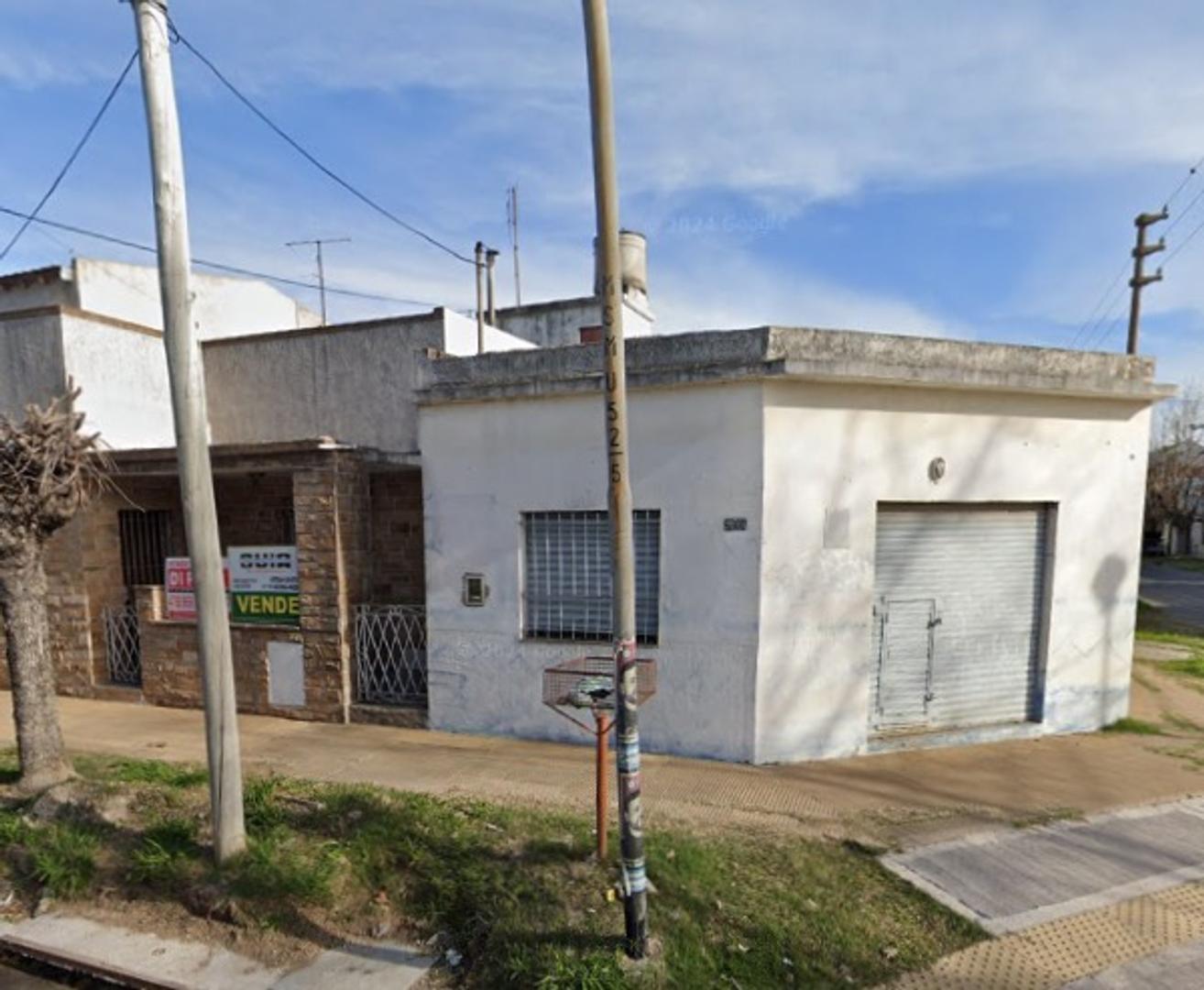 Casa 3 Ambientes + Local comercial- Villa Ballester