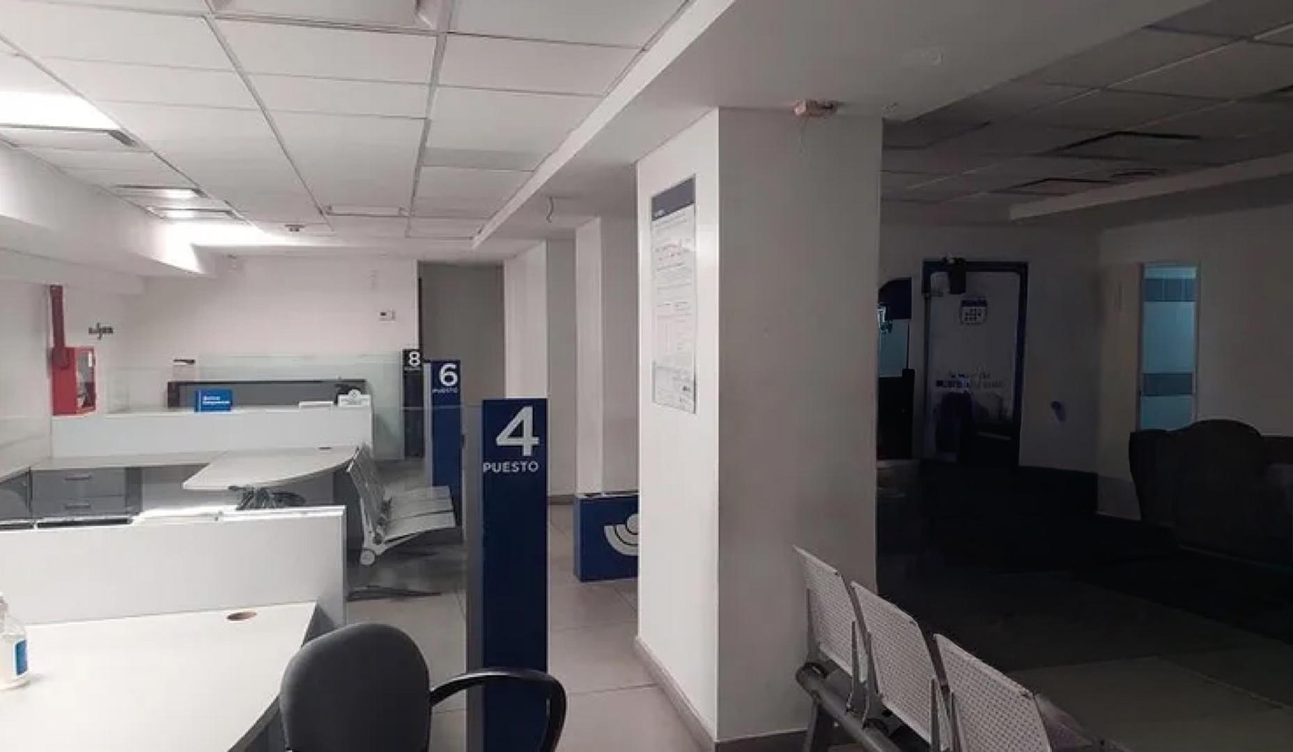 Excelente local bajo propiedad horizontal