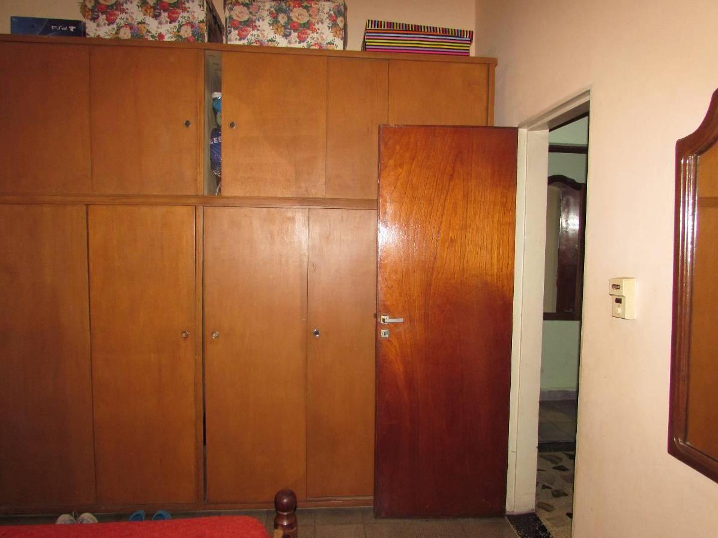 CASA 3 AMB. GARAGE, FONDO CON PILETA