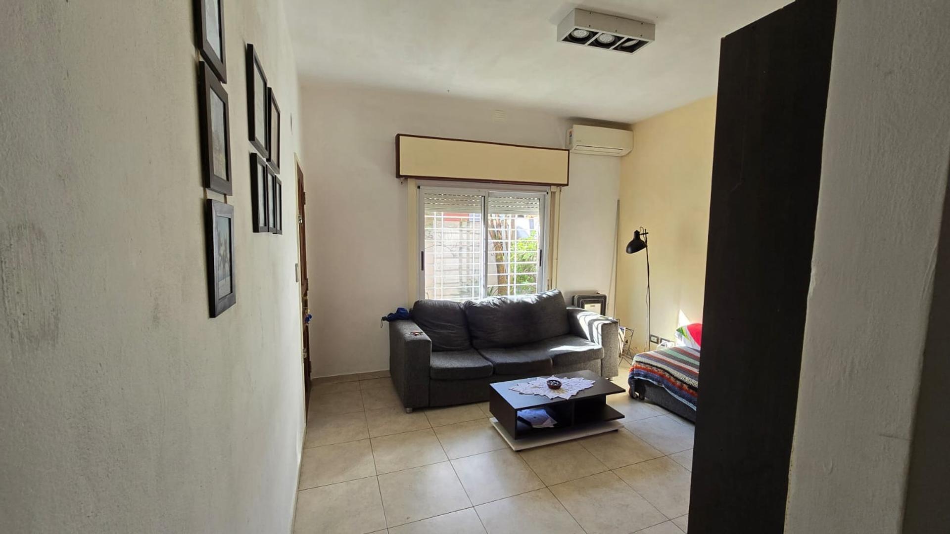 Depto Tipo Casa en Venta de 3 ambientes