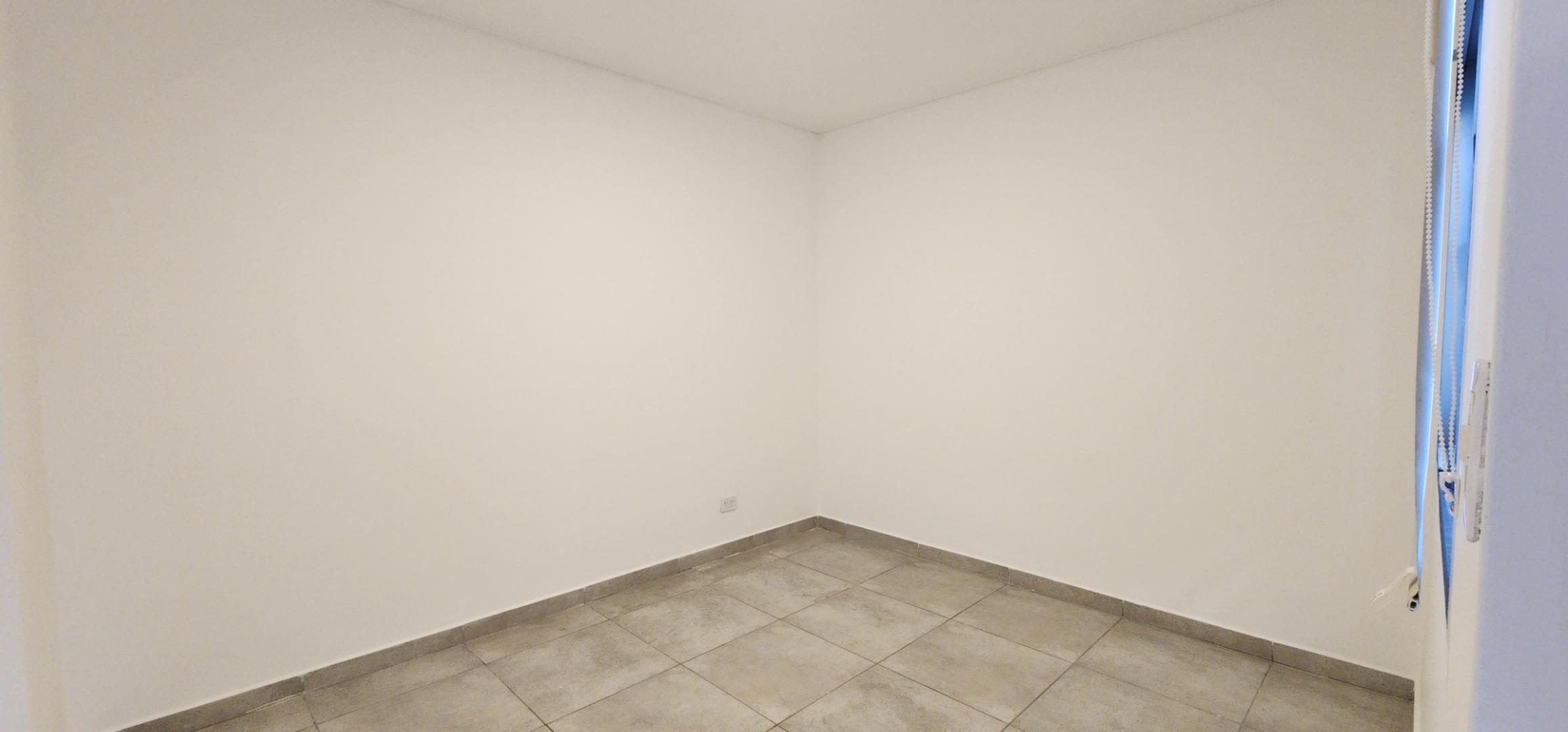 PH 2 ambientes con patio reciclado en su totalidad