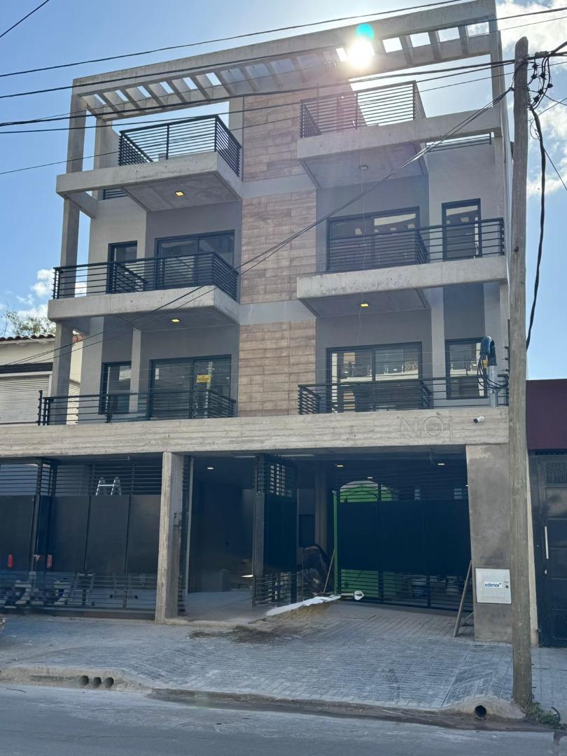 VENTA DEPTO 2 AMB C/ TERRAZA PROPIA