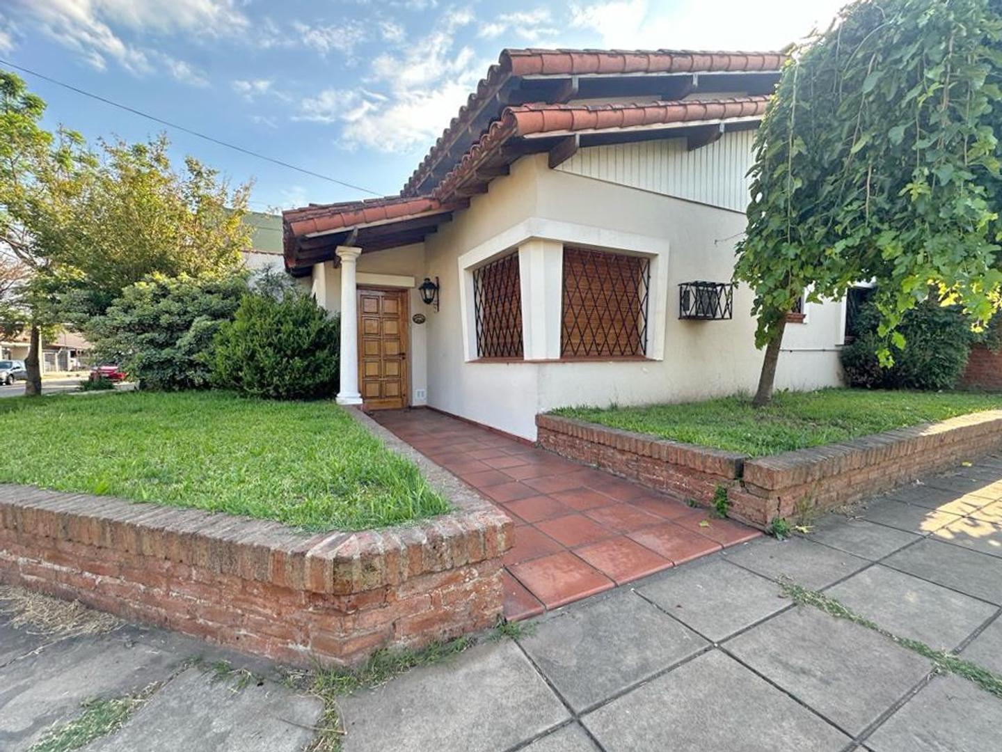 CASA - 3 AMBIENTES - MERLO SUR