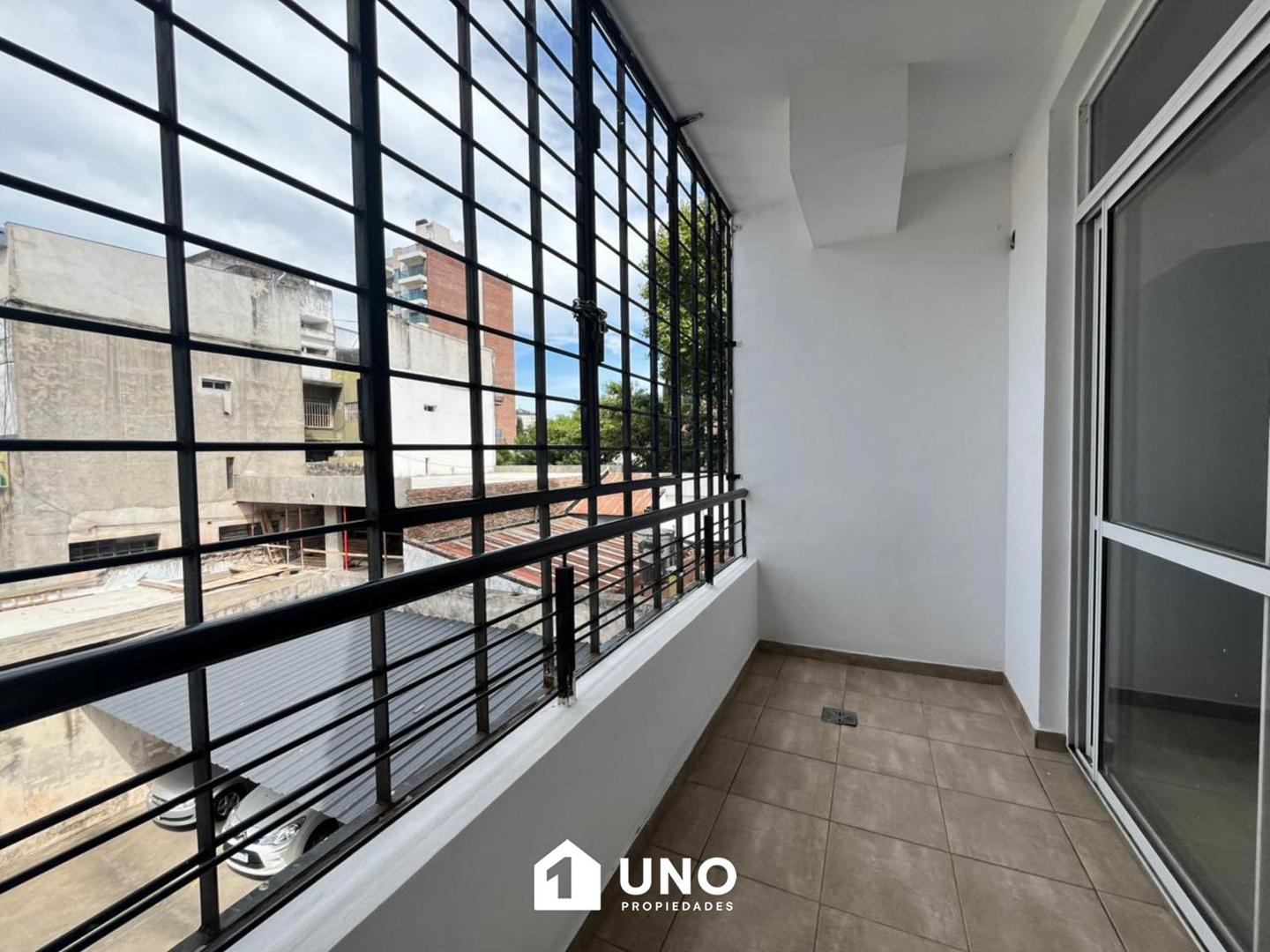 Departamento en Alquiler en Centro, $ 380.000