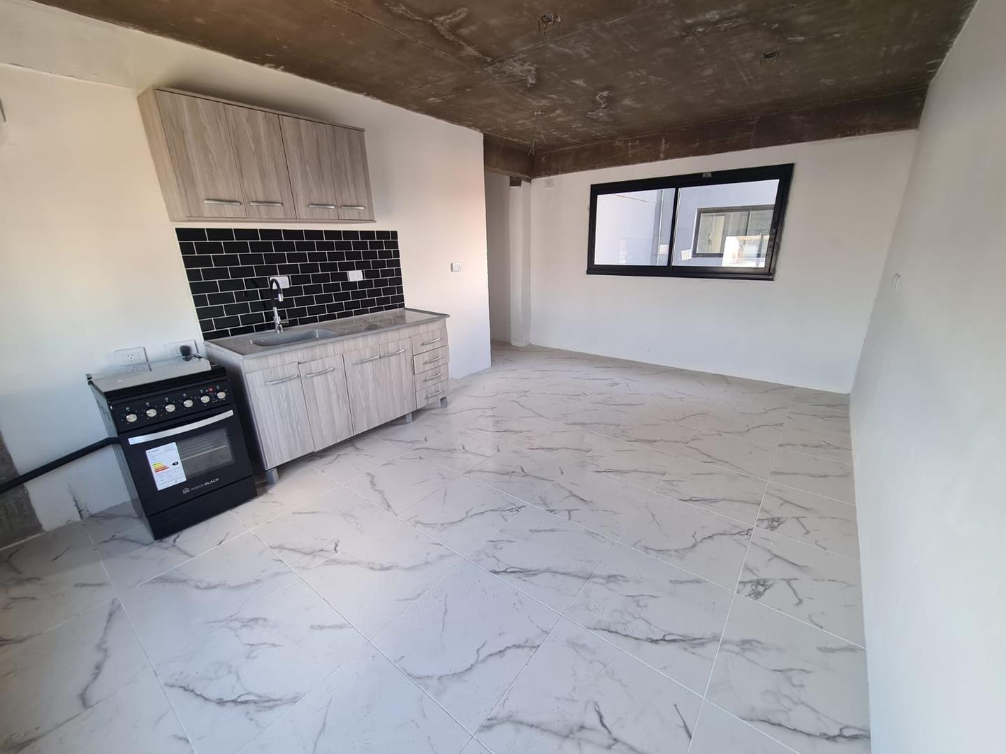 Departamento en Alquiler en Haedo, $ 900.000