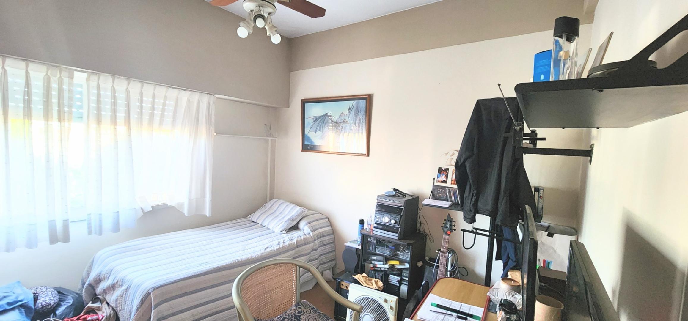 DEPARTAMENTO DE 5 AMBIENTES PISO 2 EXCELENTE ESTADO