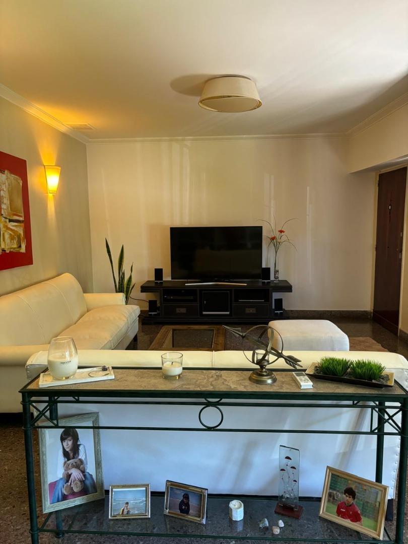 Adrogue chalet en venta c/3 dorm extraordinaria ubicación