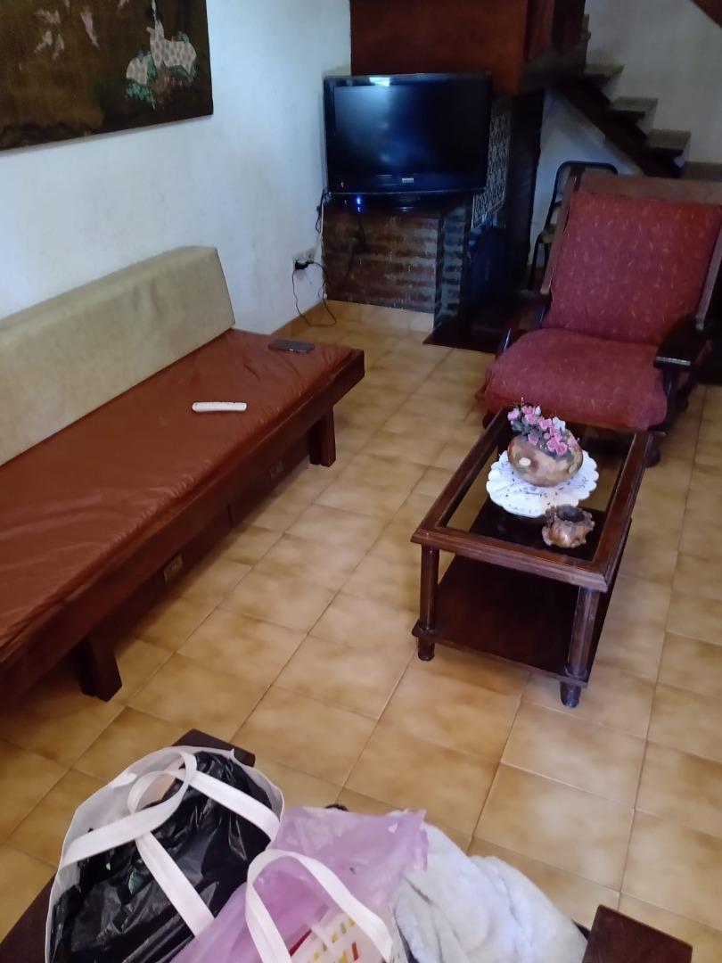 Casa 3 ambientes con 2 baños