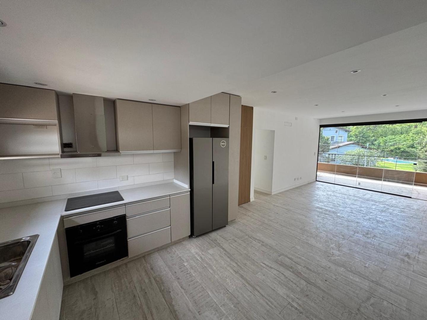 Departamento en Venta en Barrio Parque Leloir, USD 160.000