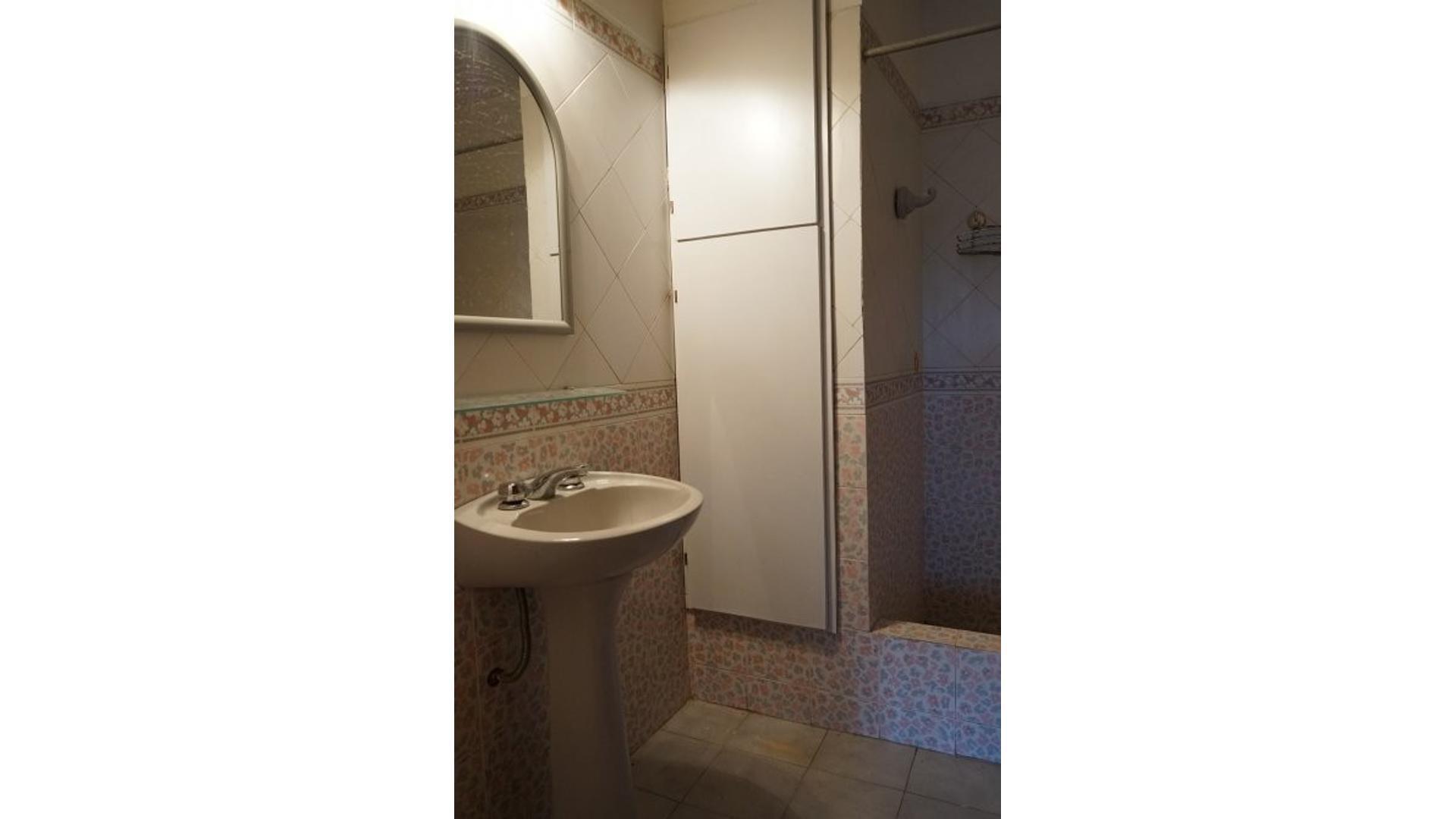 CHALET CON LOTE IMPORTANTE