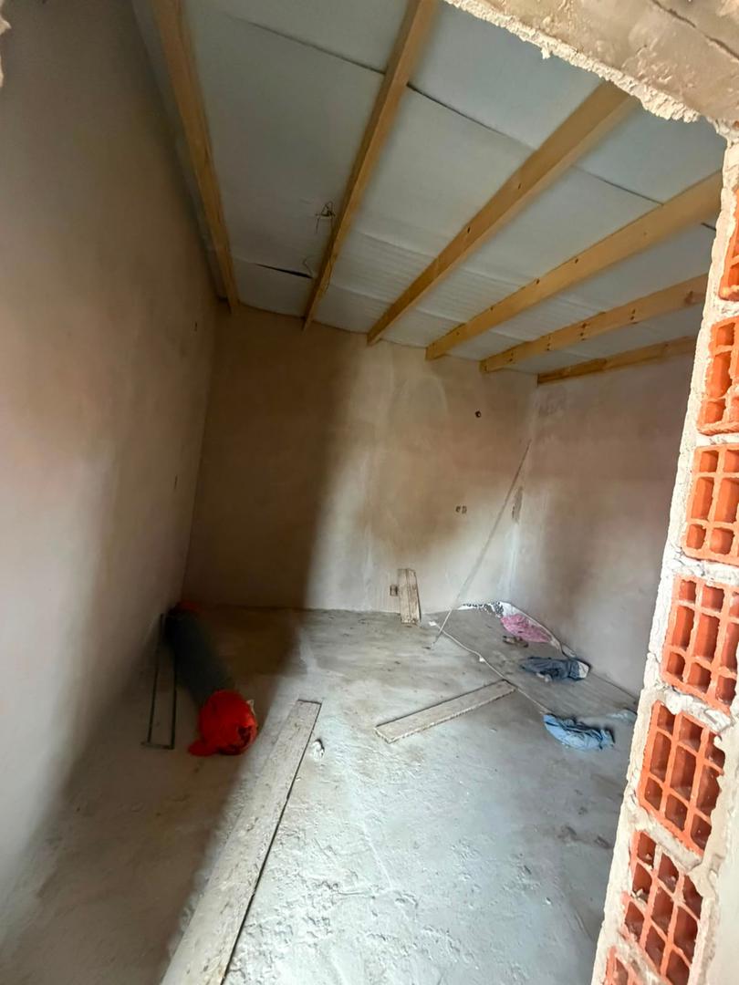 VENTA LOTE CON CASA EN CONSTRUCCION CANNING EZEIZA