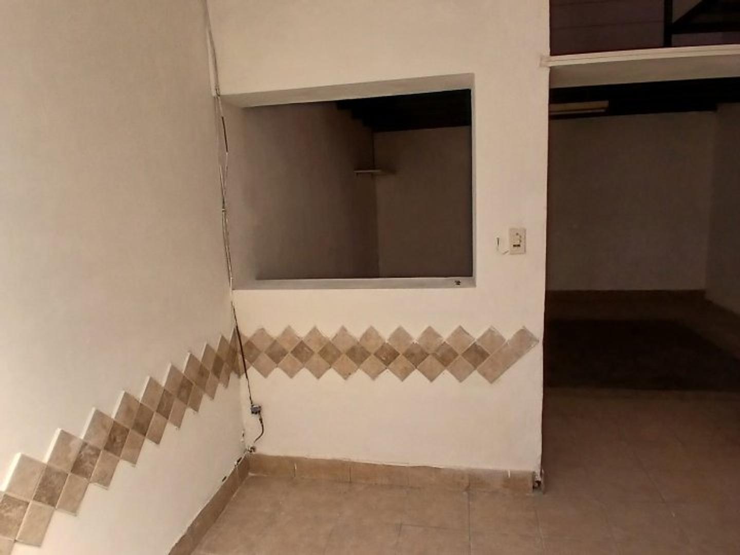 Pje Mozart 1230 , Piso 0