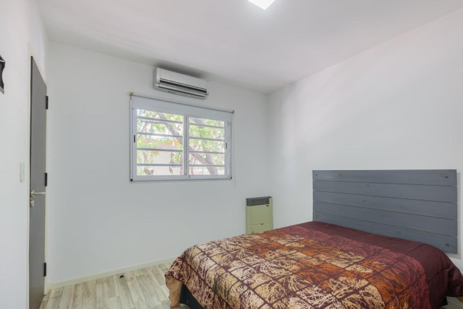 Depto Tipo Casa en Venta con 1 cocheras