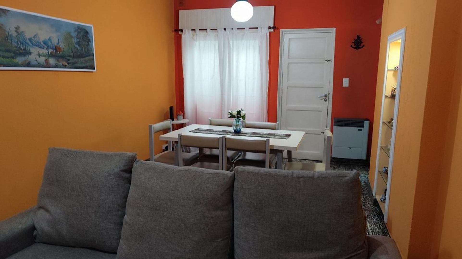 Casa 3 ambientes con 1 baño