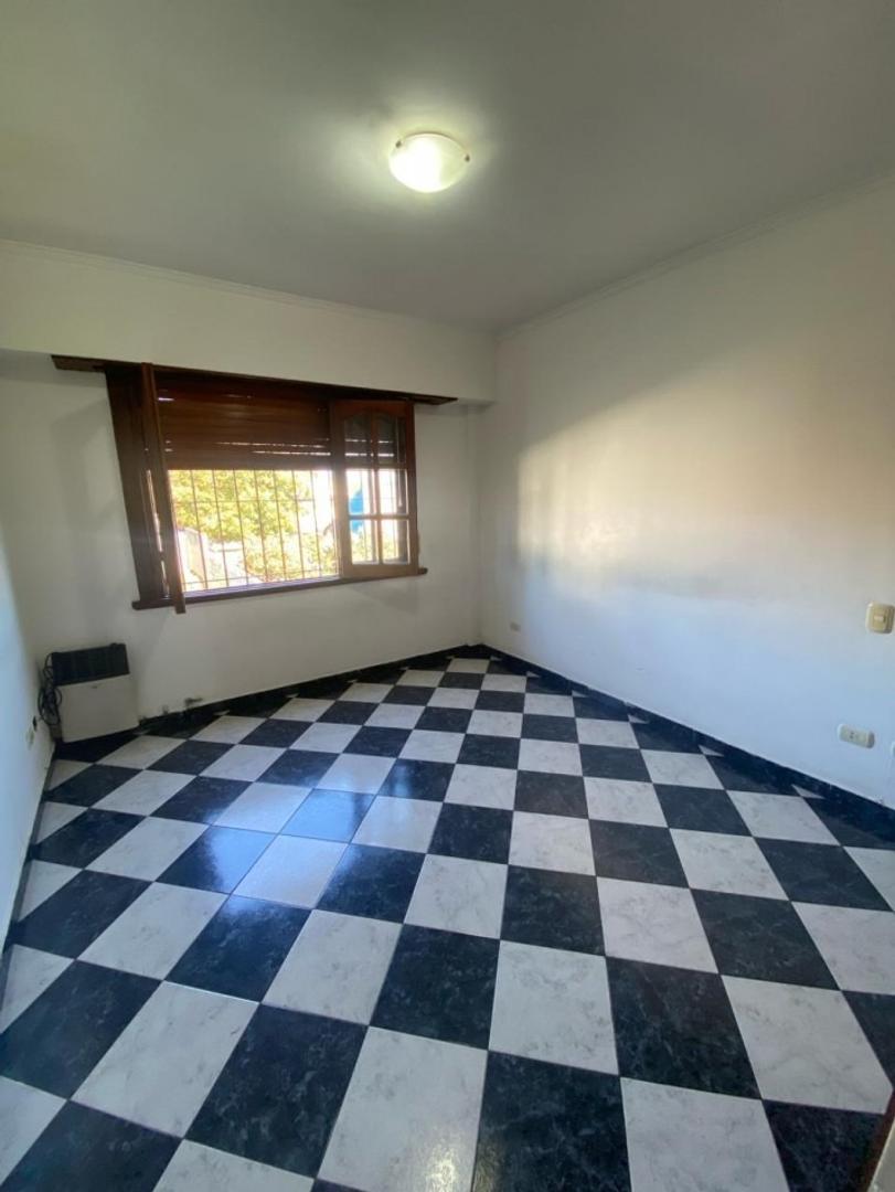 Venta Duplex en block , 7 ambientes,  Mar del Plata