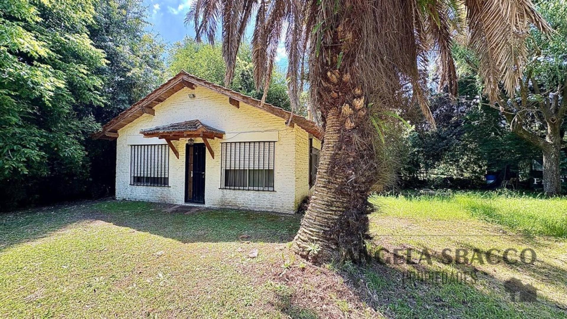 Casa 2 ambientes con 1 baño