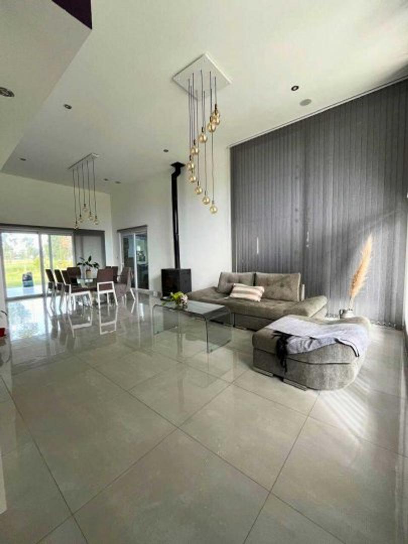 Área 60, Calle 312, Ángel Etcheverry, Partido de Brandsen, Buenos Aires, 1983, Argentina