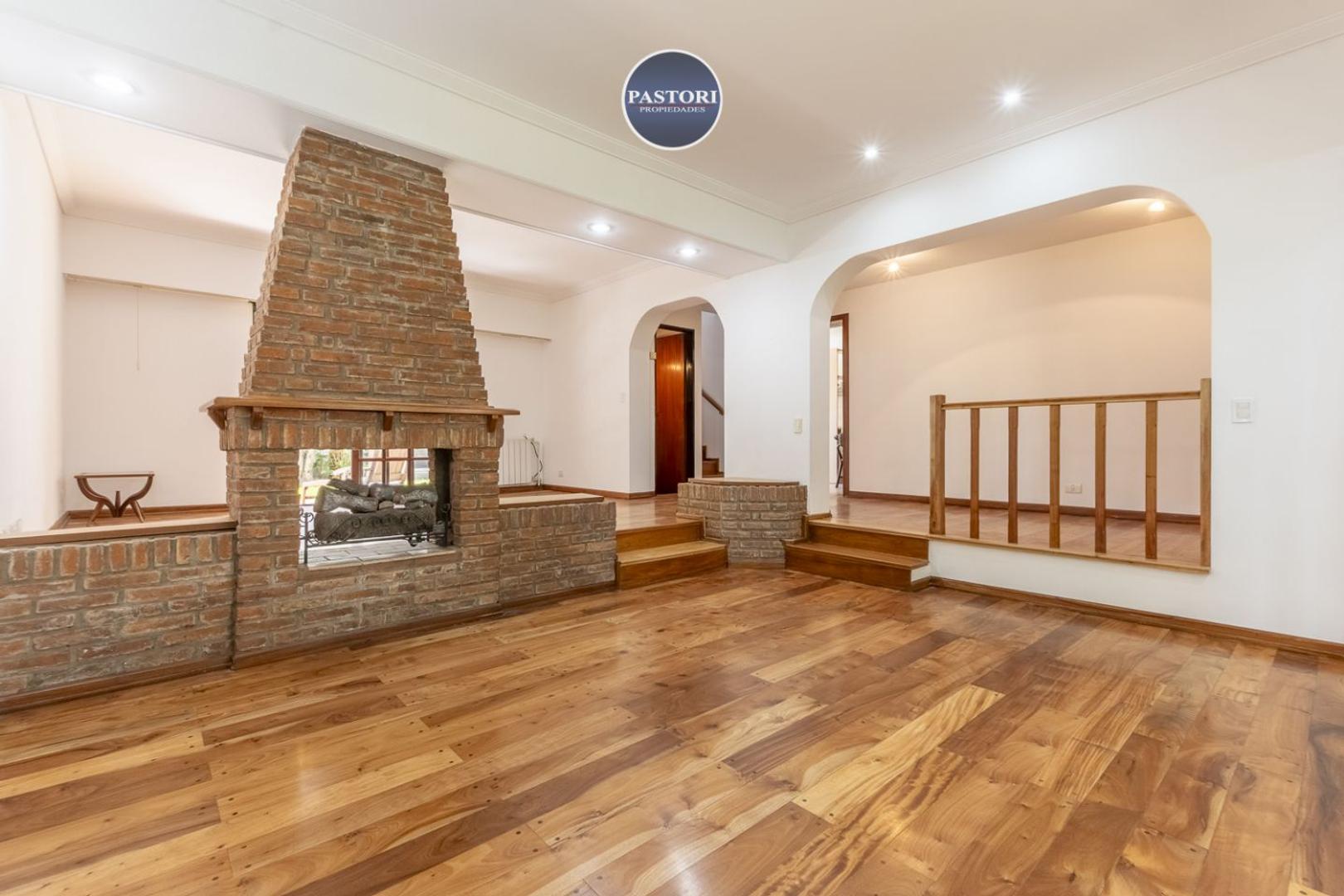 Casa en Venta en Olivos, USD 370.000