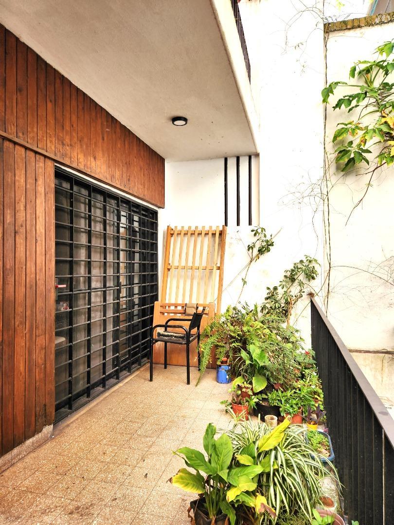 CASA DE PASILLO EN ALQUILER ZONA CENTRO FRENTE AL RIO