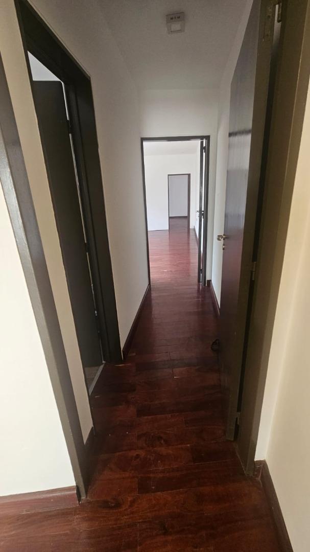 OFICINA 60mts2 EXCELENTE UBICACIÓN B° JARDIN