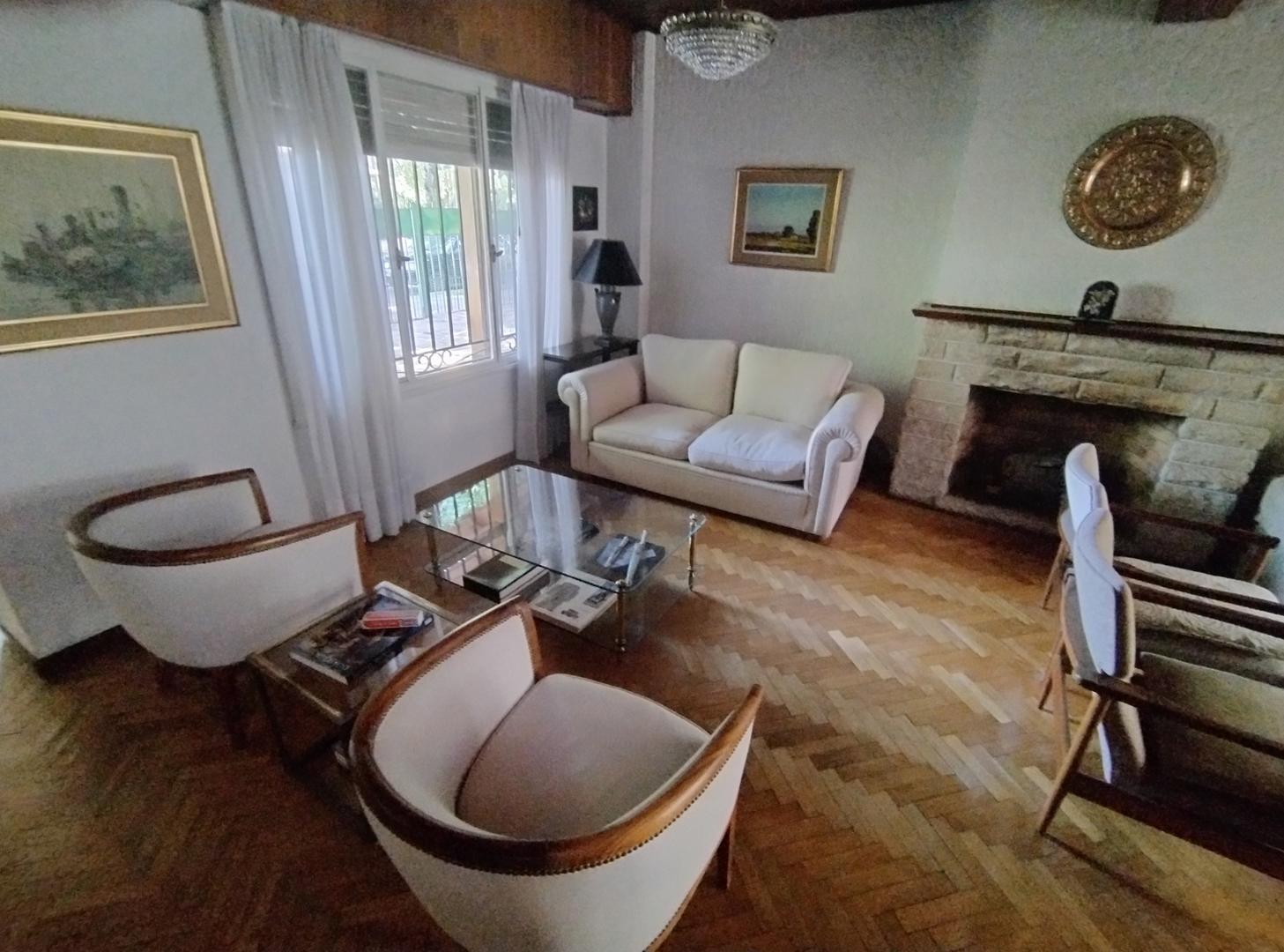 Casa 4 ambientes con 3 baños