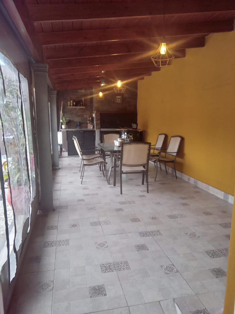 CASA EN VENTA EN BARRIO ALBERDI