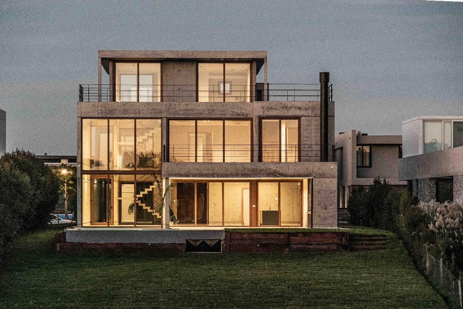 CASA VENTA "YACHT NORDELTA" RINCON DE MILBERG - TIGRE