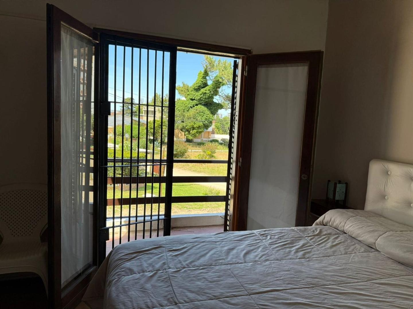 ALQUILER TEMPORARIO DUPLEX VILLA GESELL 2 1/2 AMB.