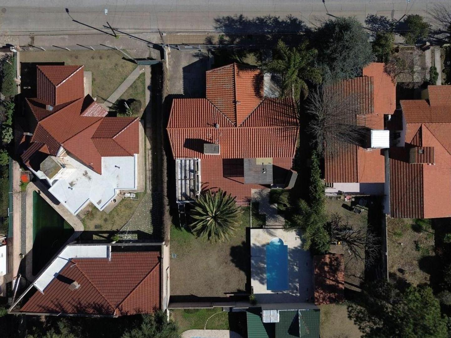 Casa en Venta con Pileta - Barrio Los Manantiales | Villa Ca