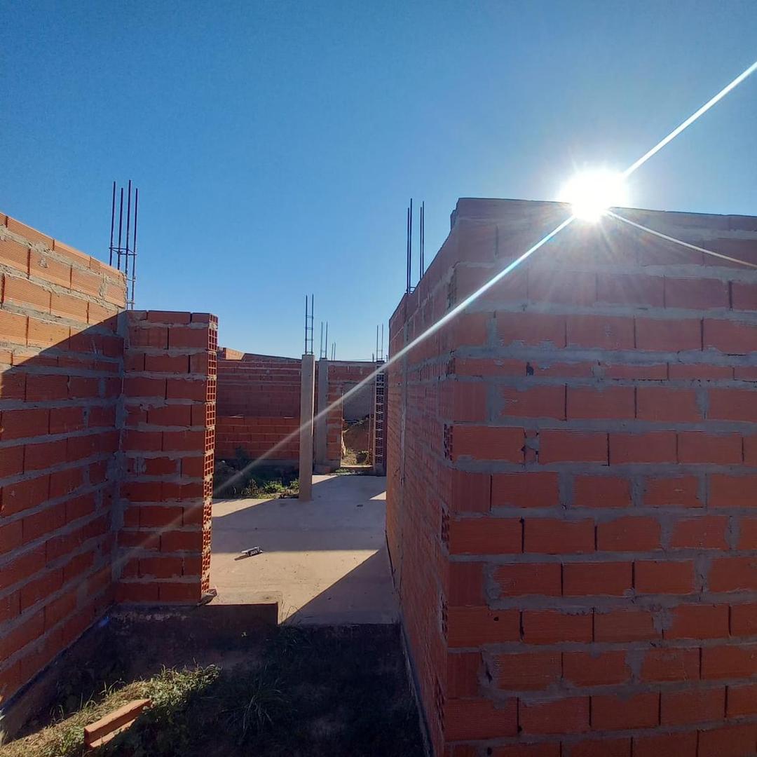 2 Terrenos en  Santo Tome con Proyecto a terminar