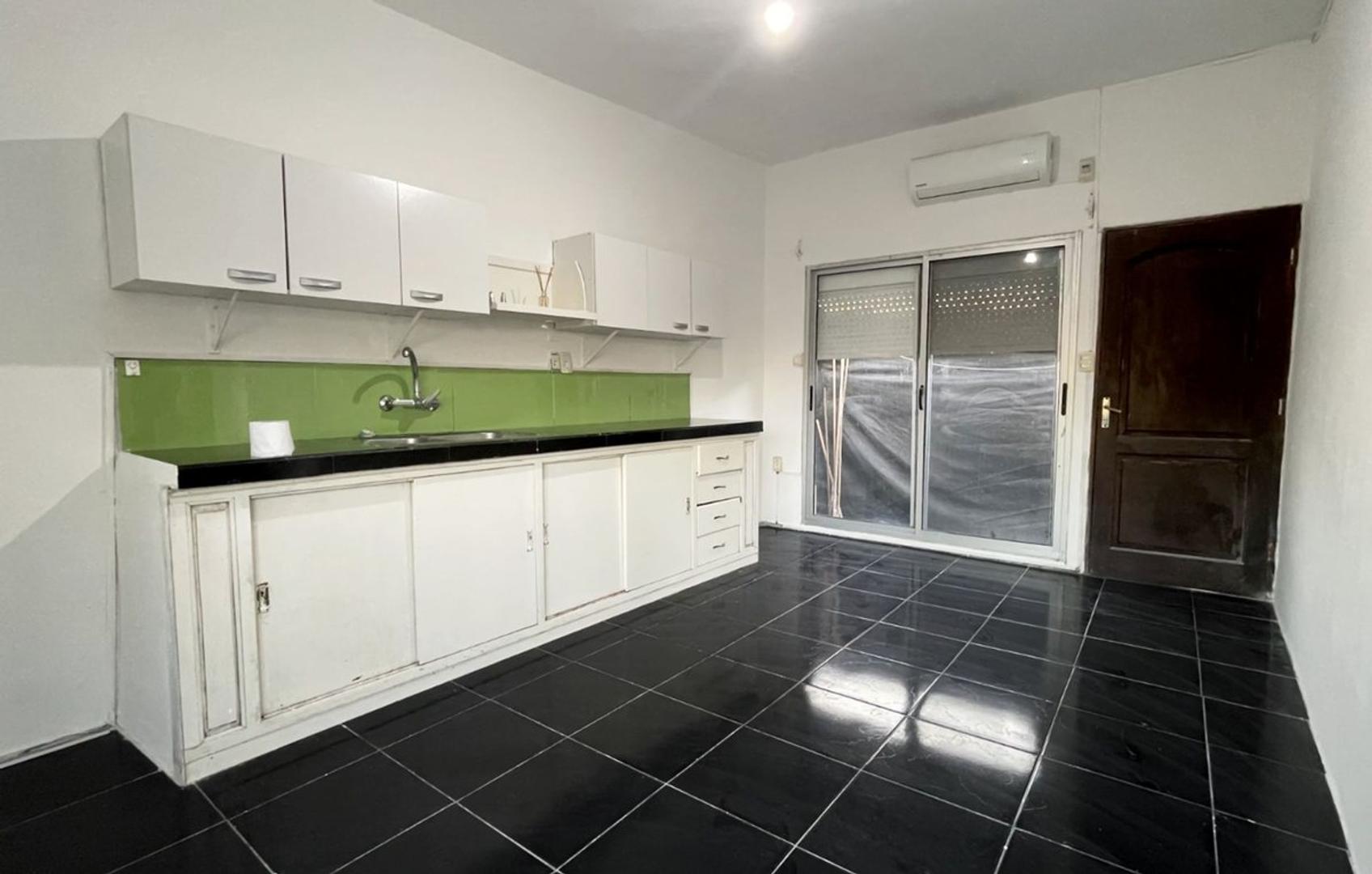 Juan Bentancour 1700