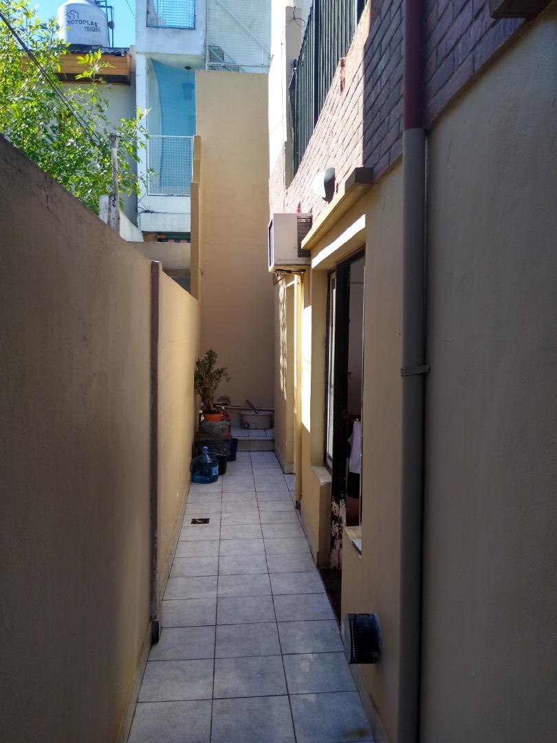 CASA P.H PLANTA BAJA 3 AMB. PARRILLA Y TERRAZA