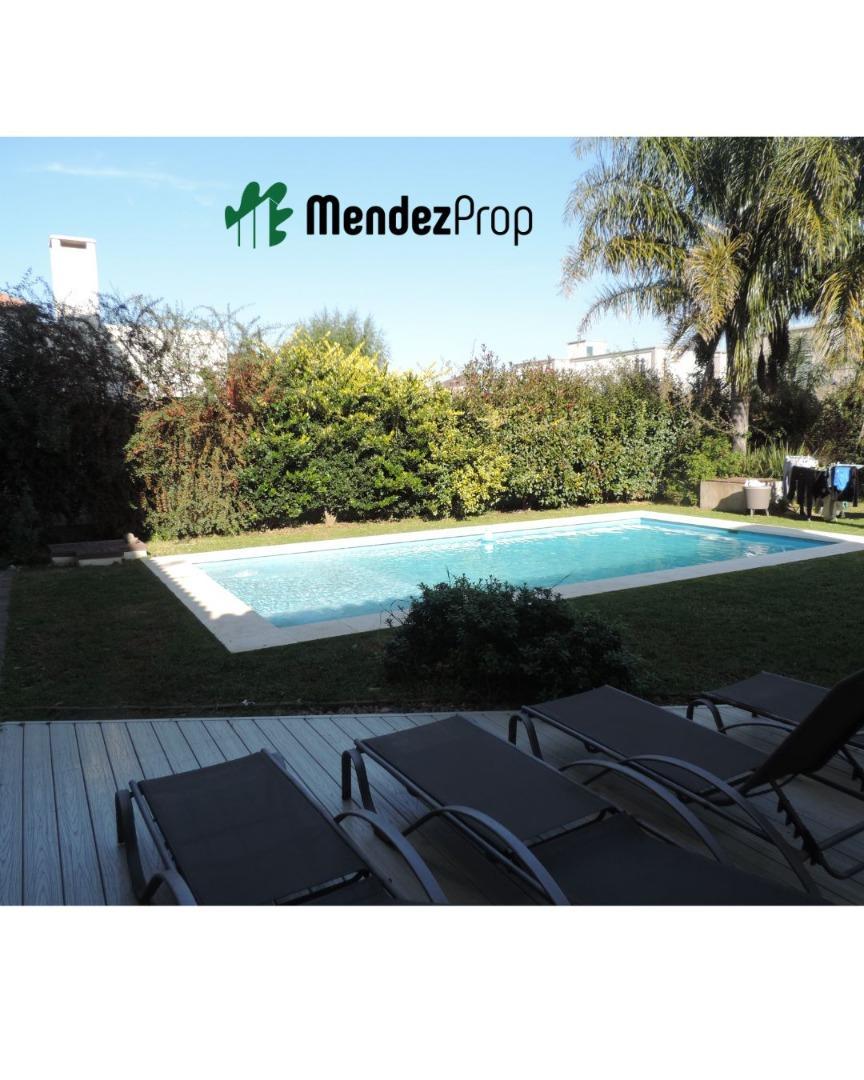 Casa 5 ambientes con 3 baños